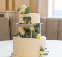 Ніжний весільний торт