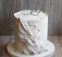 стильний весільний тортик